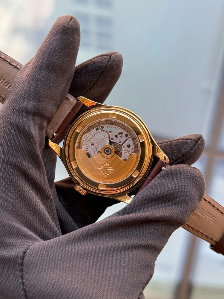 Patek Philippe Annual Calendar Extract from the archives